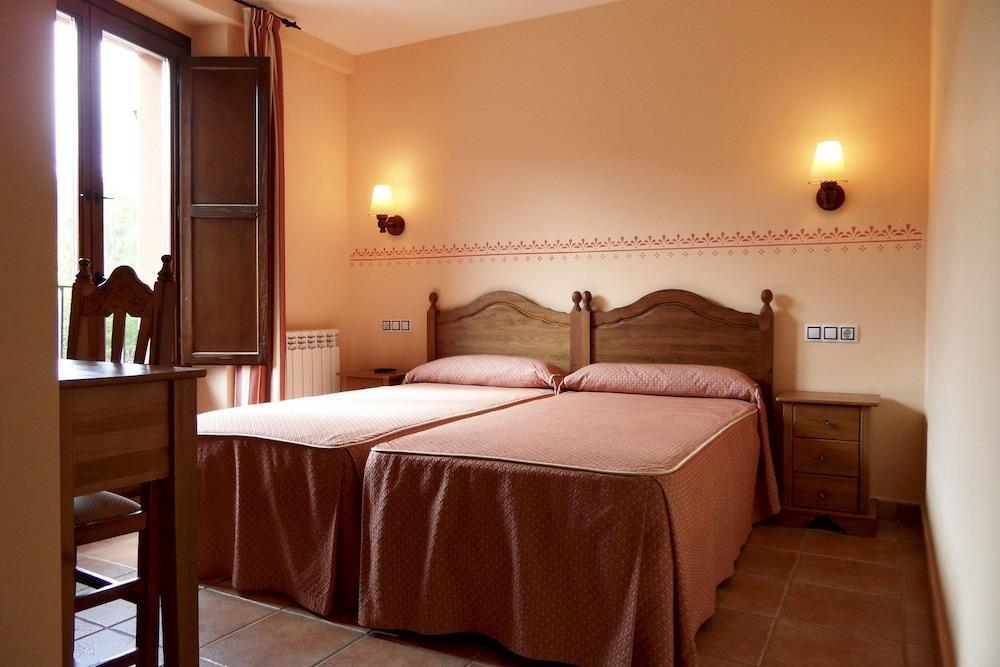 Hotel Valdevecar Albarracín エクステリア 写真