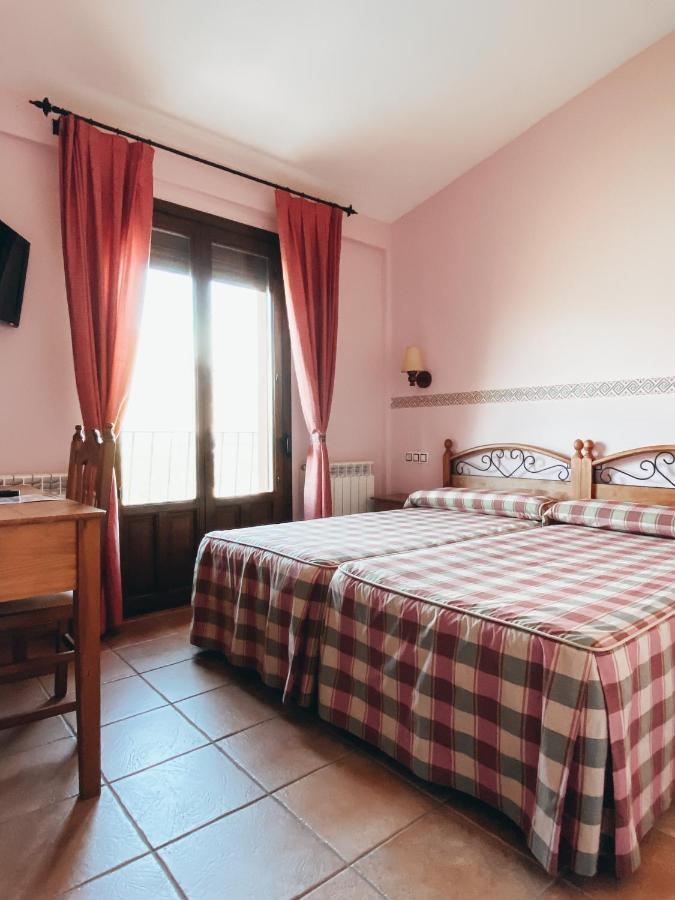 Hotel Valdevecar Albarracín エクステリア 写真