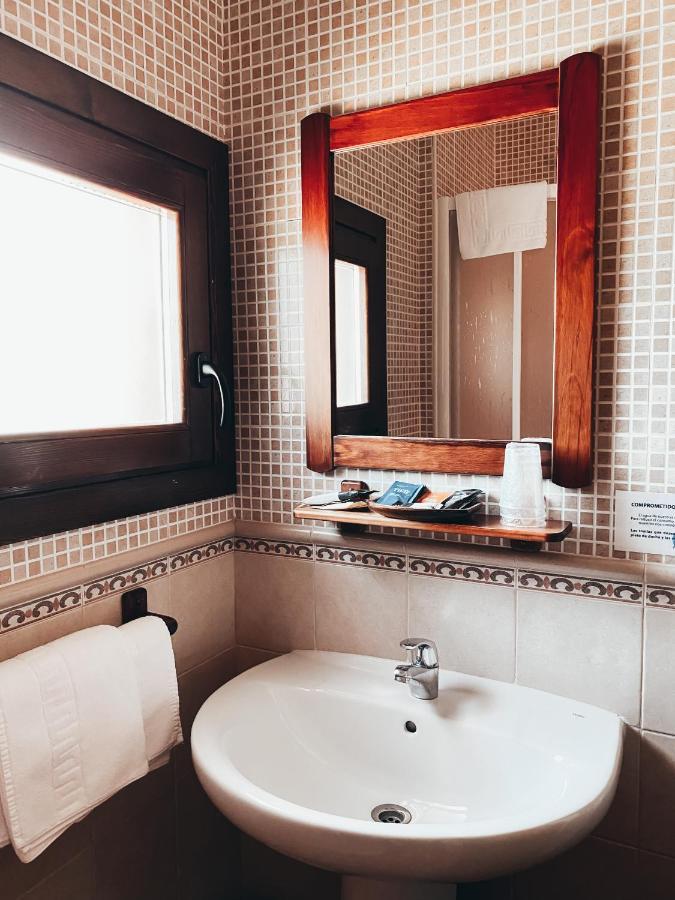 Hotel Valdevecar Albarracín エクステリア 写真